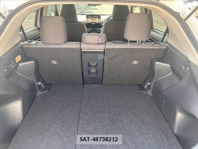 Toyota YARIS CROSS 2021-08 651128-19