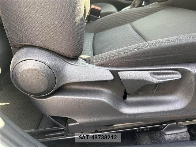 Toyota YARIS CROSS 2021-08 651128-22