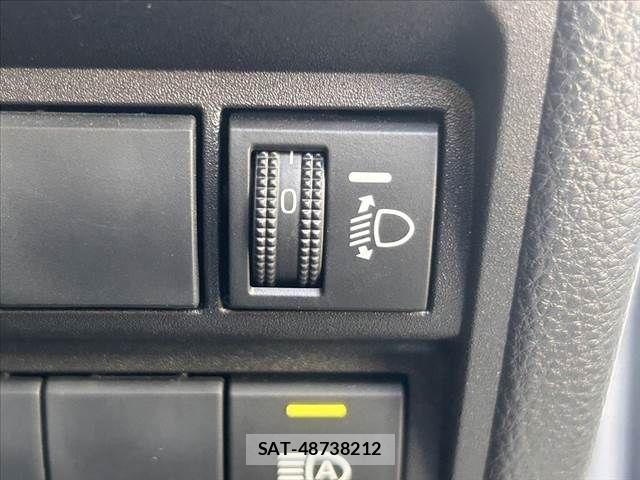 Toyota YARIS CROSS 2021-08 651128-23