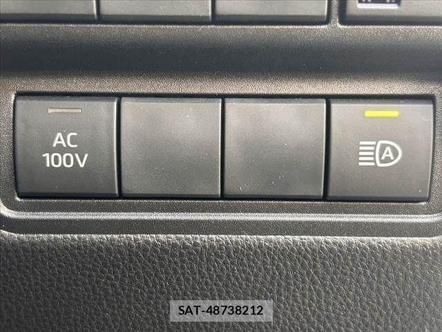 Toyota YARIS CROSS 2021-08 651128-24