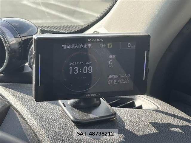 Toyota YARIS CROSS 2021-08 651128-25