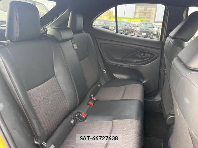 Toyota YARIS CROSS 2023-04 665072-16