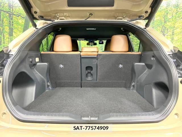 Toyota YARIS CROSS 2023-11 782028-9