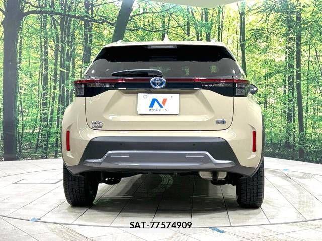 Toyota YARIS CROSS 2023-11 782028-14