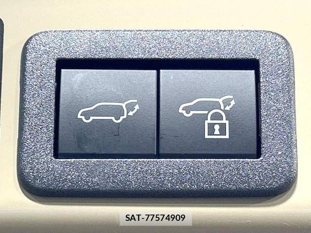Toyota YARIS CROSS 2023-11 782028-6