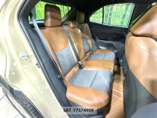Toyota YARIS CROSS 2023-11 782028-8