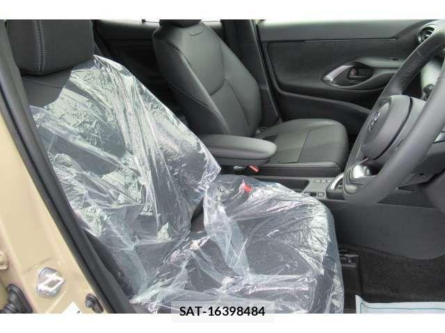 Toyota YARIS CROSS 2025-05 1007811-16