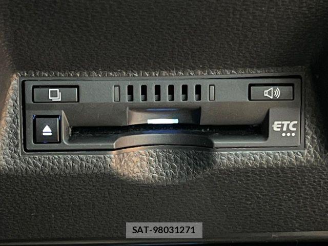 Toyota YARIS CROSS 2021-04 1128566-9