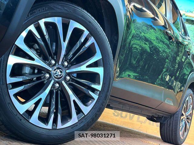 Toyota YARIS CROSS 2021-04 1128566-14