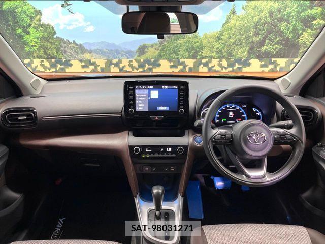 Toyota YARIS CROSS 2021-04 1128566-1