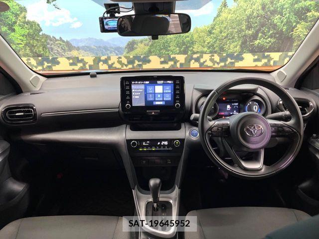 Toyota YARIS CROSS 2022-07 1204802-1