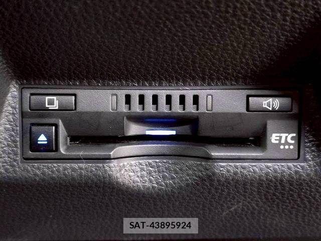 Toyota YARIS CROSS 2020-10 1477363-12