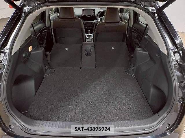 Toyota YARIS CROSS 2020-10 1477363-19