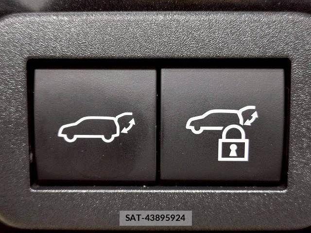 Toyota YARIS CROSS 2020-10 1477363-6