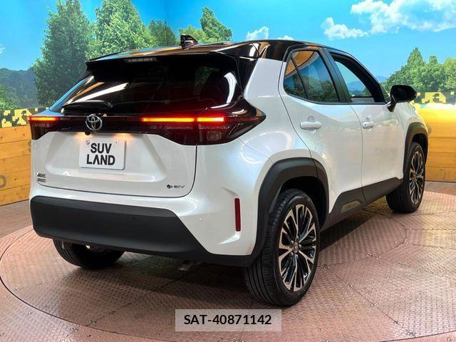 Toyota YARIS CROSS 2025-04 1935084-16