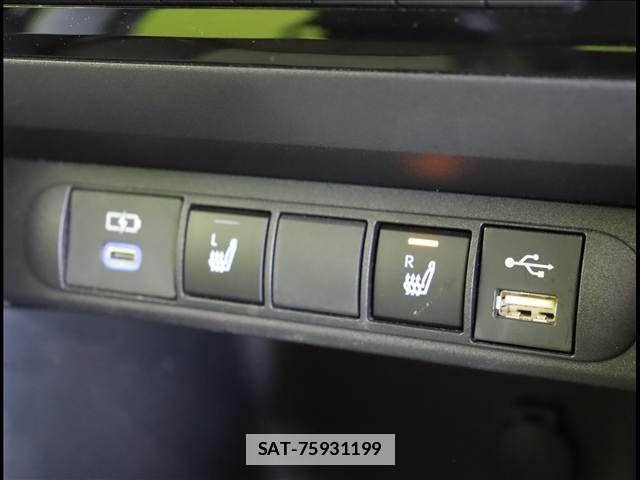 Toyota YARIS CROSS 2022-12 2011756-10