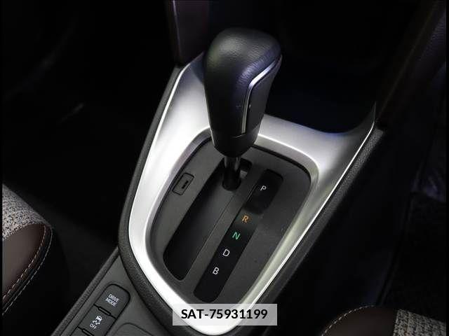 Toyota YARIS CROSS 2022-12 2011756-11