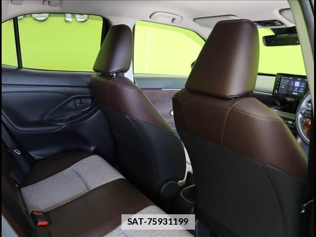 Toyota YARIS CROSS 2022-12 2011756-24