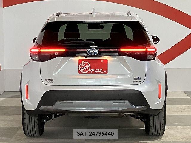 Toyota YARIS CROSS 2022-12 6615954-2