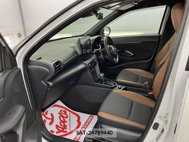 Toyota YARIS CROSS 2022-12 6615954-4