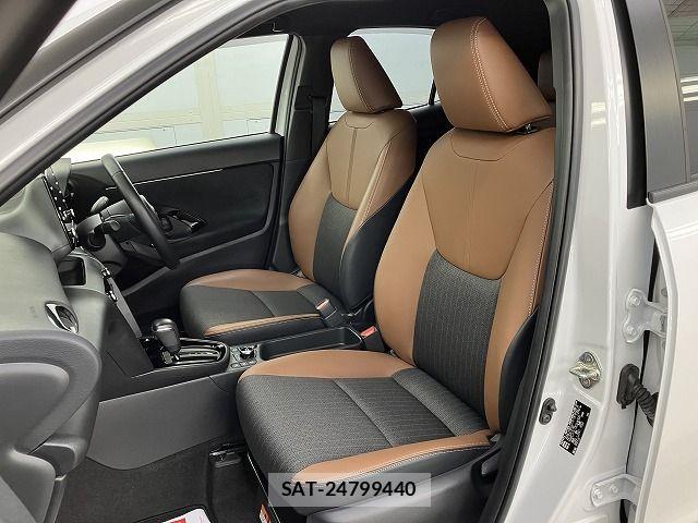 Toyota YARIS CROSS 2022-12 6615954-5