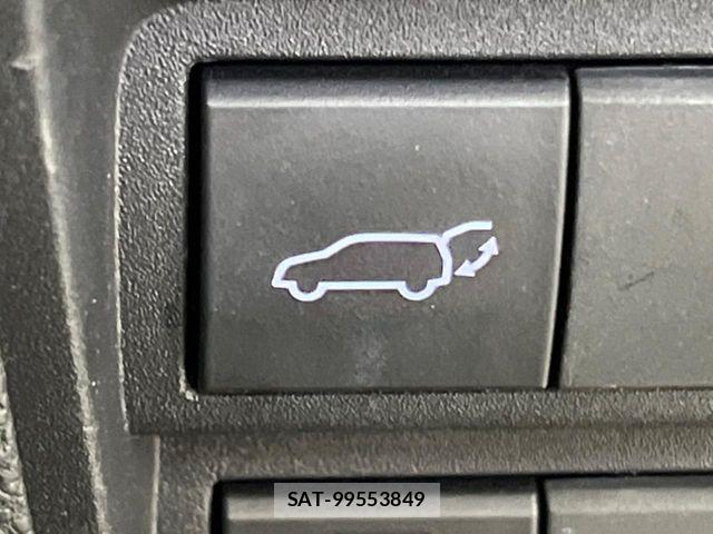 Toyota YARIS CROSS 2023-02 6615959-4