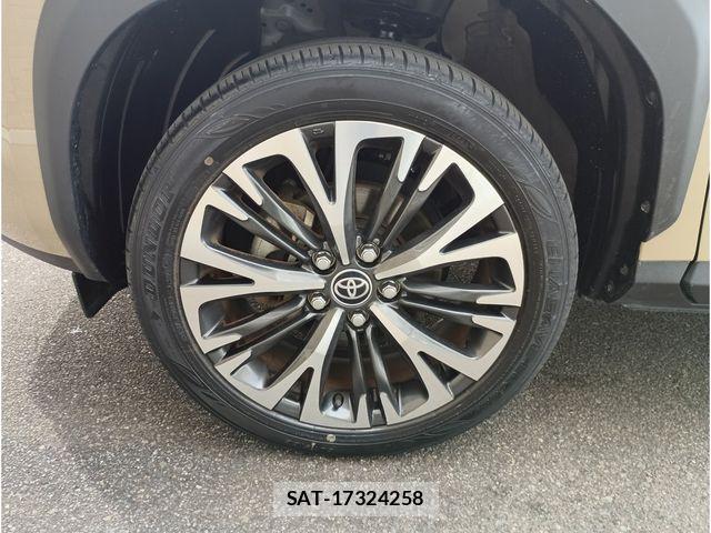 Toyota YARIS CROSS 2021-03 6615968-16