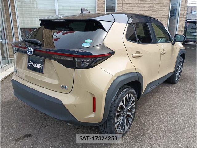 Toyota YARIS CROSS 2021-03 6615968-2