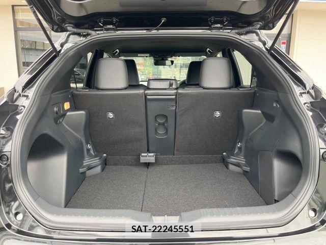 Toyota YARIS CROSS 2023-10 6615958-10