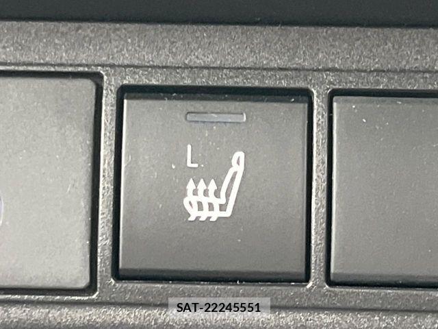 Toyota YARIS CROSS 2023-10 6615958-7