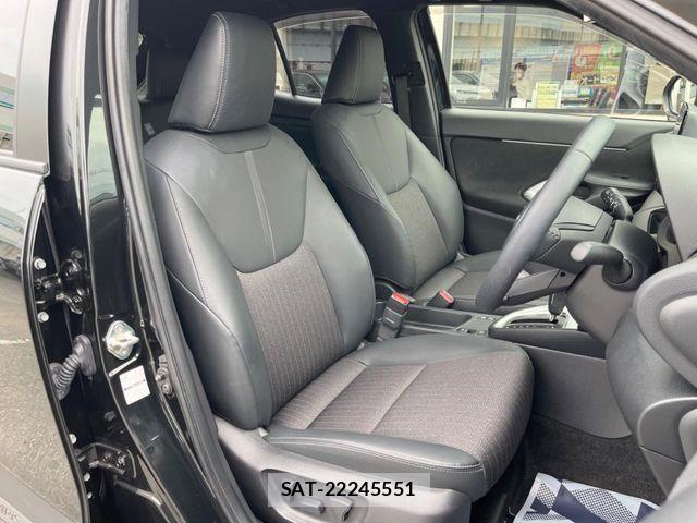 Toyota YARIS CROSS 2023-10 6615958-8