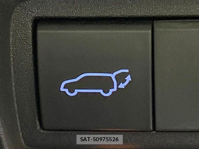 Toyota YARIS CROSS 2023-04 6615964-4