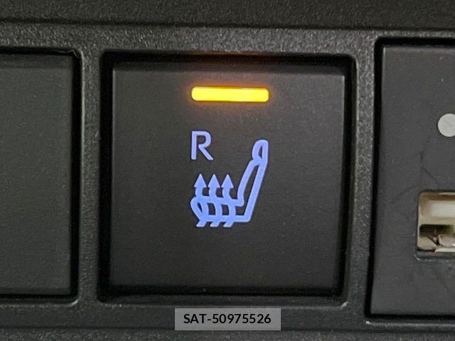 Toyota YARIS CROSS 2023-04 6615964-5