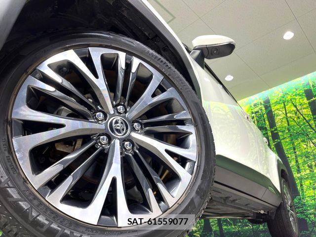 Toyota YARIS CROSS 2021-03 6674310-13