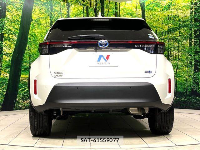 Toyota YARIS CROSS 2021-03 6674310-15