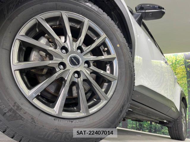 Toyota YARIS CROSS 2022-10 6674302-12