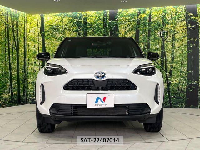 Toyota YARIS CROSS 2022-10 6674302-13
