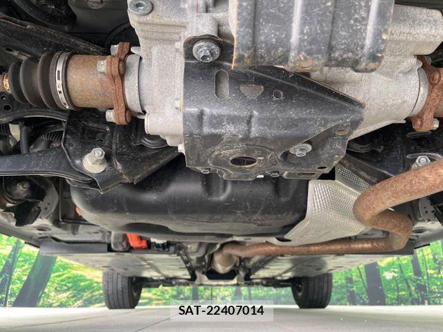 Toyota YARIS CROSS 2022-10 6674302-18