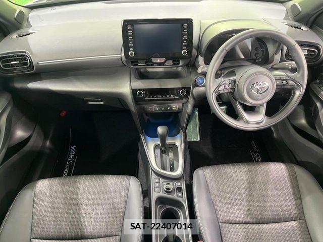 Toyota YARIS CROSS 2022-10 6674302-1