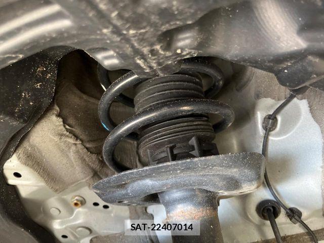 Toyota YARIS CROSS 2022-10 6674302-19