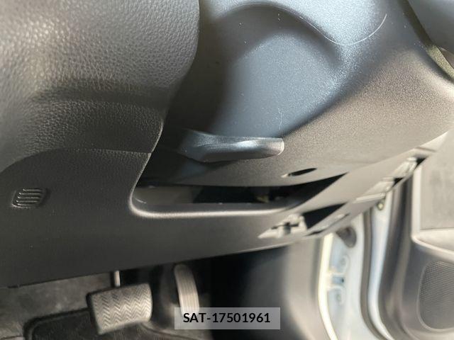 Toyota YARIS CROSS 2023-06 6674312-17