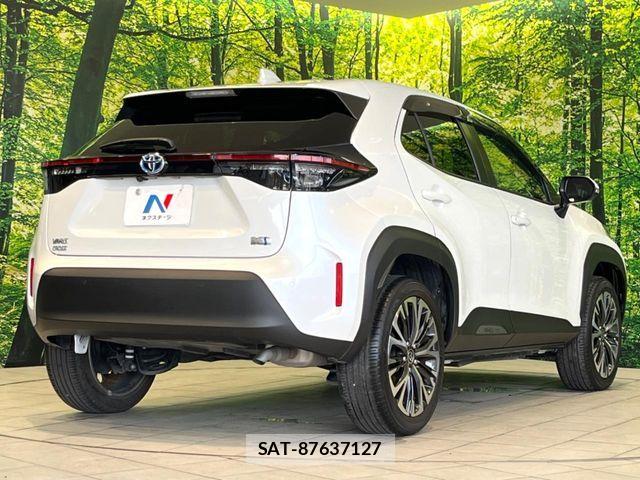 Toyota YARIS CROSS 2023-12 6674300-16