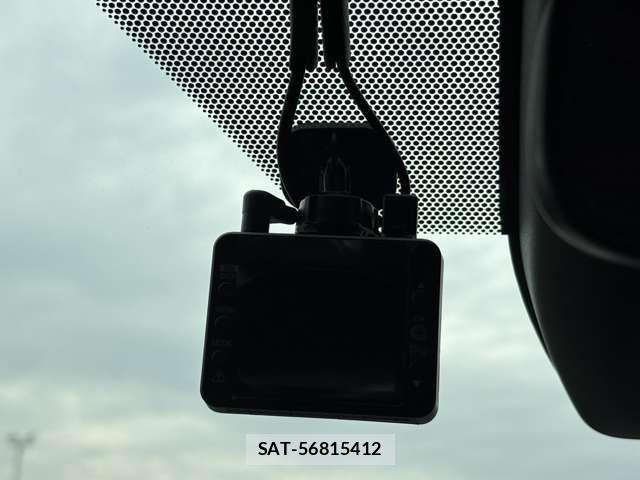 Toyota YARIS CROSS 2024-02 6674298-23