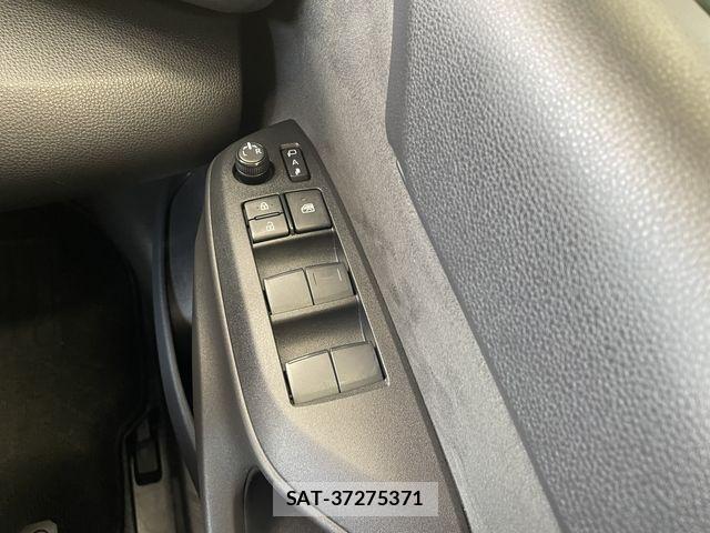 Toyota YARIS CROSS 2023-06 6674311-18