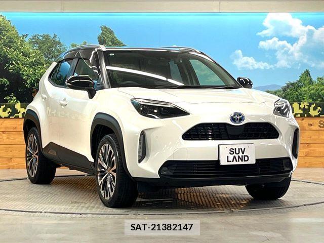 Toyota YARIS CROSS 2021-04 6674307-15