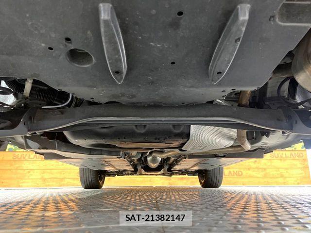 Toyota YARIS CROSS 2021-04 6674307-18