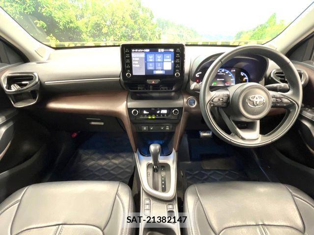 Toyota YARIS CROSS 2021-04 6674307-1