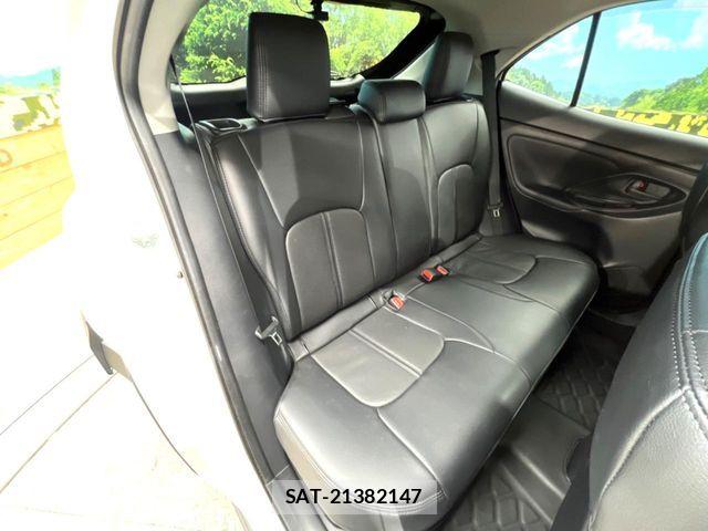 Toyota YARIS CROSS 2021-04 6674307-8