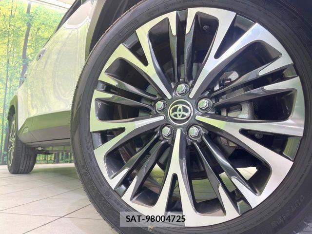 Toyota YARIS CROSS 2023-09 6674299-12