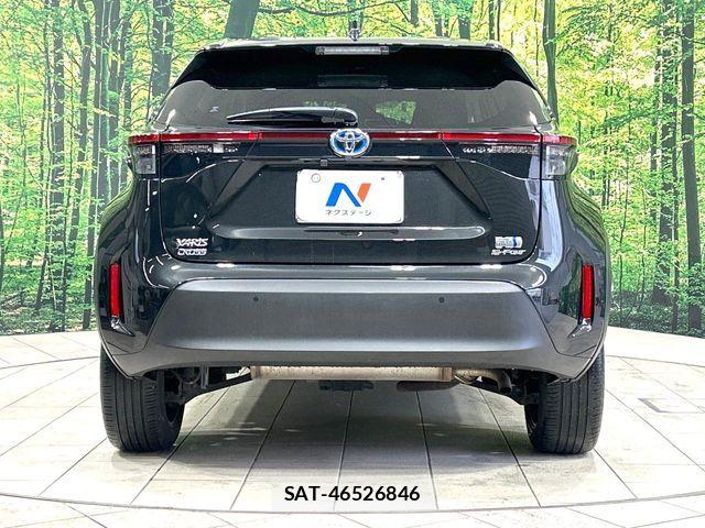Toyota YARIS CROSS 2021-11 6674309-14